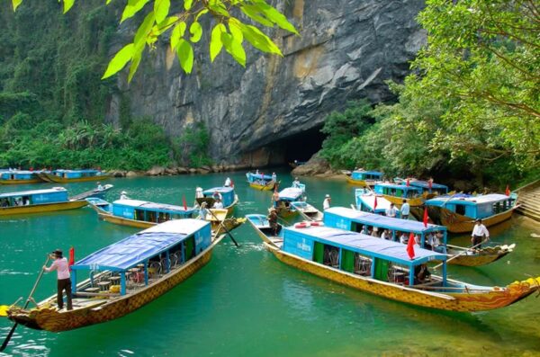 Đồng Hới - Động Phong Nha trong ngày